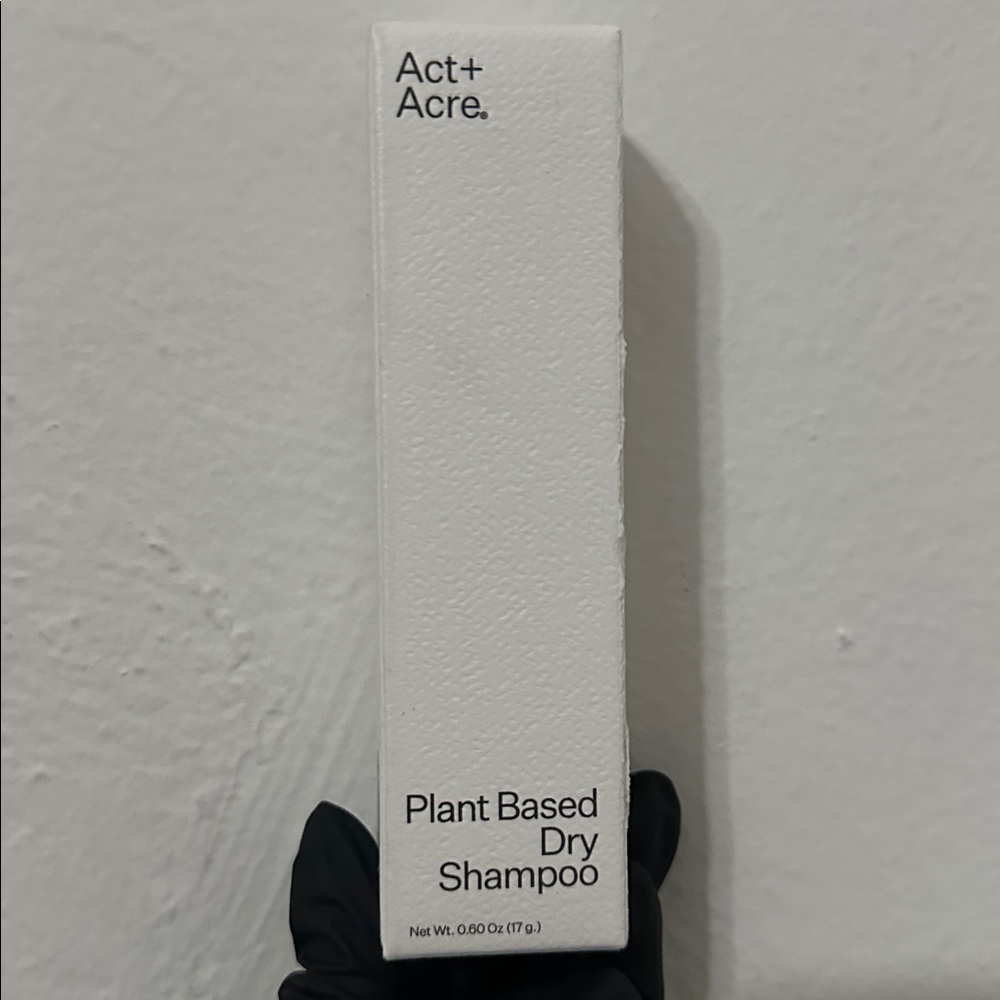 Act + Acre Volumizing Dry Shampoo - Picture 4 of 7